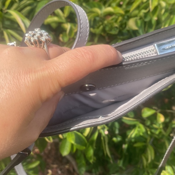 Michael Michael Kors gray 
JET SET TRAVEL CROSSBODY CLUTCH - Picture 9 of 15